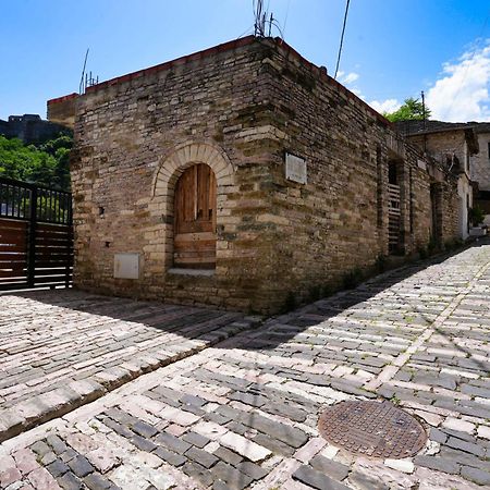 Castlefront Villa Gjirokastra Kültér fotó