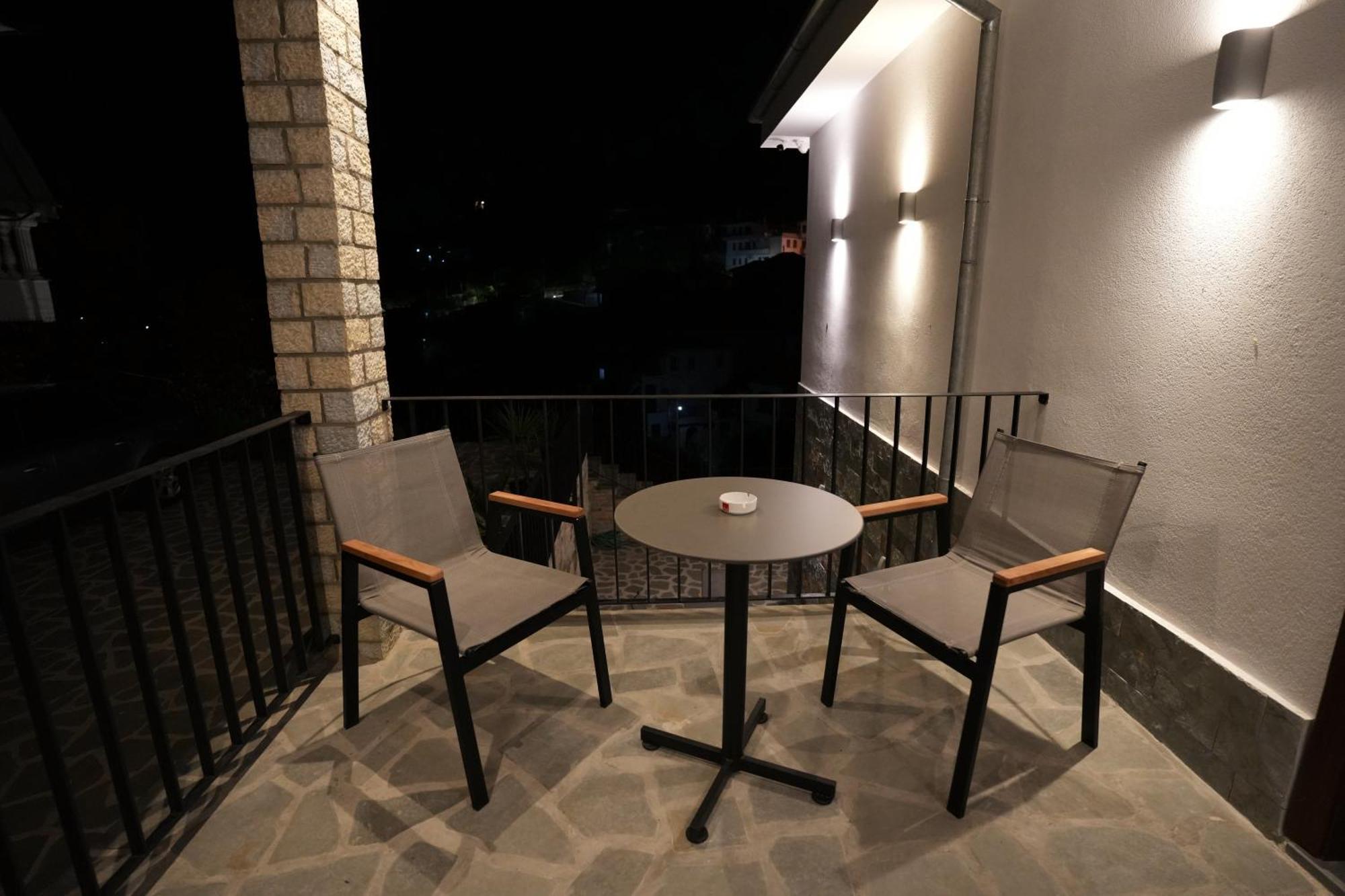 Castlefront Villa Gjirokastra Kültér fotó