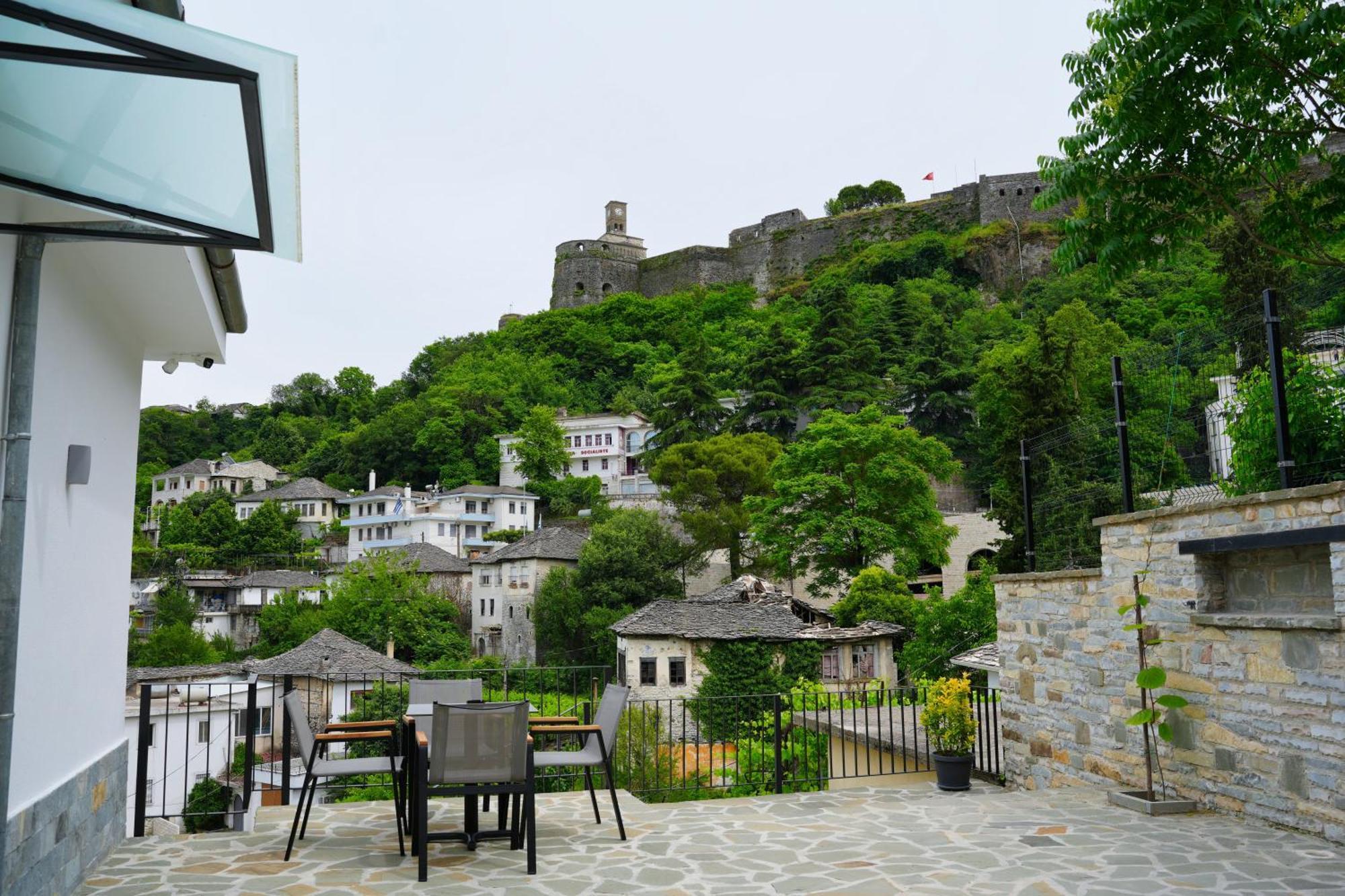 Castlefront Villa Gjirokastra Kültér fotó